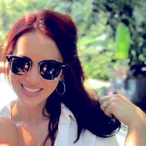 Meet your Posher, Laura!